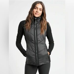 Athleta Rock Ridge Primaloft Vest - Medium Tall - Black